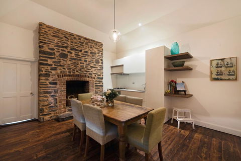 Jacobs Estate Cottage - Accommodation in Surfers Paradise 5