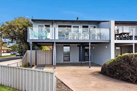 Sorrento - Aldinga Beach - Accommodation in Surfers Paradise 12