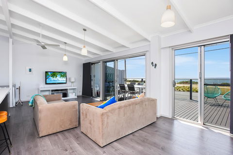 Sorrento - Aldinga Beach - Accommodation in Surfers Paradise 4