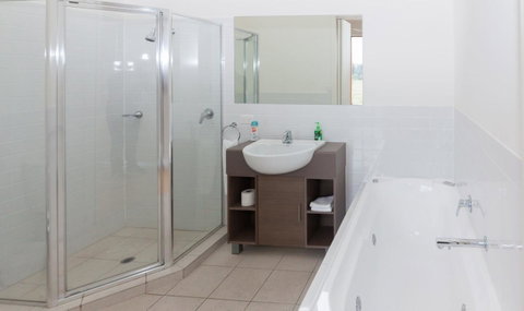 South Shores Yellowfin Villa 96 - South Shores Normanville - Accommodation in Surfers Paradise 11