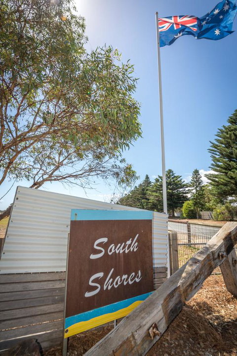 South Shores Yellowfin Villa 96 - South Shores Normanville - Accommodation in Surfers Paradise 2