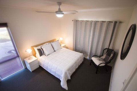 Villa Serra - Accommodation in Surfers Paradise 8