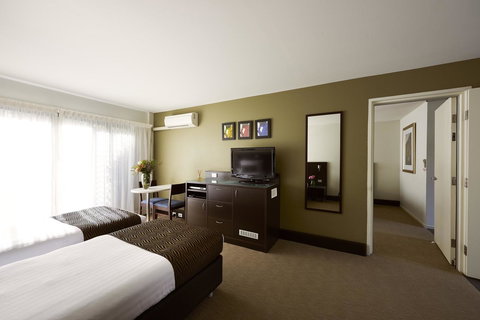 Station Motel - Accommodation in Surfers Paradise 10