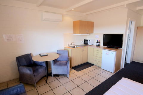 Harbour View Motel - Accommodation in Surfers Paradise 23