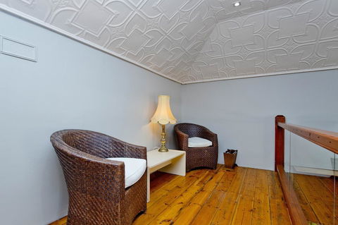 Druids Hall - Accommodation in Surfers Paradise 3