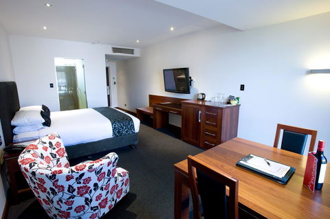 The Commodore - Accommodation in Surfers Paradise 35