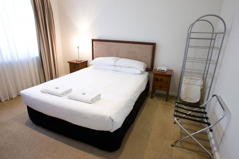 The Commodore - Accommodation in Surfers Paradise 22