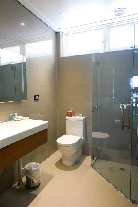 The Commodore - Accommodation in Surfers Paradise 36