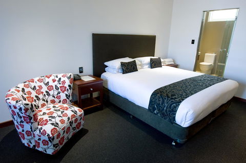 The Commodore - Accommodation in Surfers Paradise 11