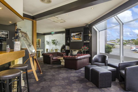 The Commodore - Accommodation in Surfers Paradise 3