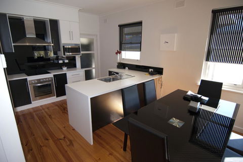 The Commodore - Accommodation in Surfers Paradise 16