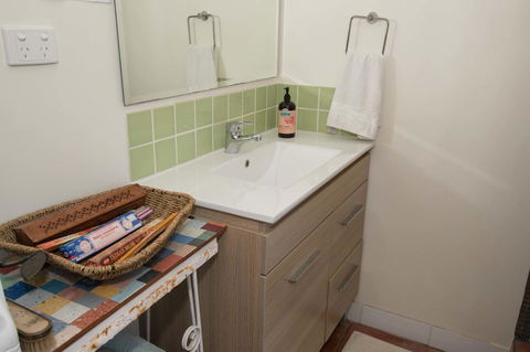 Sinclair Cottage - Accommodation in Surfers Paradise 18