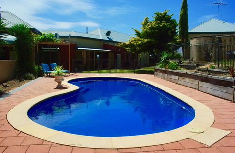 Scobie Lane Retreat - Accommodation in Surfers Paradise 3