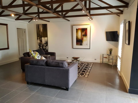 Irongate Studio B&B - Accommodation in Surfers Paradise 9