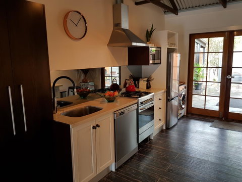 Irongate Studio B&B - Accommodation in Surfers Paradise 5