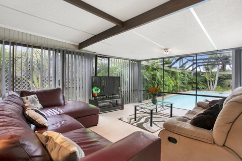 The Palms - Accommodation in Surfers Paradise 12