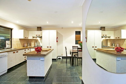The Palms - Accommodation in Surfers Paradise 14