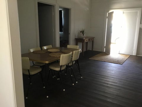 35 Trevena Road - Accommodation in Surfers Paradise 12