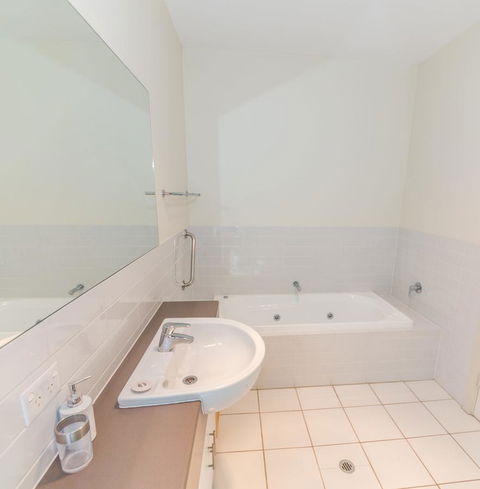 South Shores Villa 31 - South Shores Normanville - Accommodation in Surfers Paradise 14