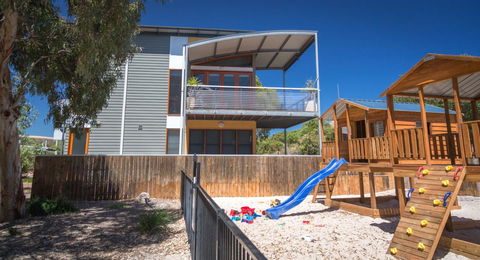 South Shores Villa 31 - South Shores Normanville - Accommodation in Surfers Paradise 1