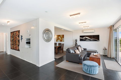 Esplanade Escape - Accommodation in Surfers Paradise 26