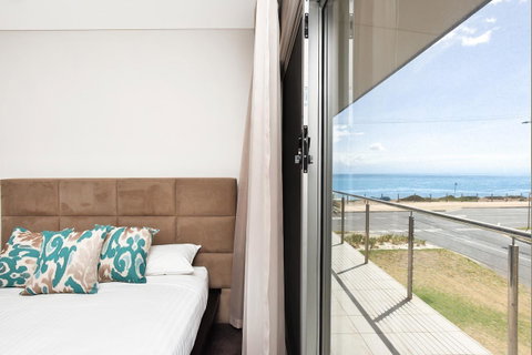 Esplanade Escape - Accommodation in Surfers Paradise 12