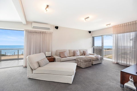 Esplanade Escape - Accommodation in Surfers Paradise 17