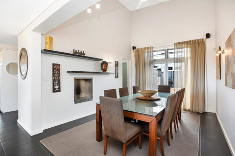 Esplanade Escape - Accommodation in Surfers Paradise 21