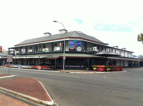 Grand Tasman Hotel - Accommodation in Surfers Paradise 0