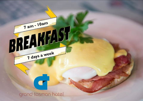 Grand Tasman Hotel - Accommodation in Surfers Paradise 12