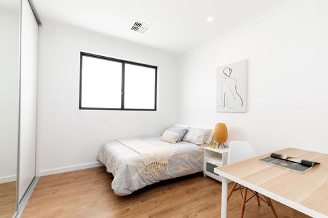 Brand New Affordable Luxury 3 Bedroom 3 Bathrooms House Close To Adelaide City, Chinatown, Beach, Adelaide Airport - Accommodation in Surfers Paradise 8