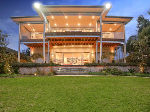 Muse On The Murray - Accommodation in Surfers Paradise 0