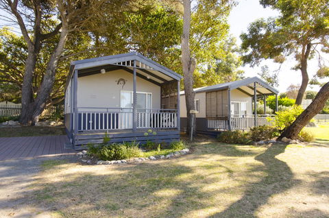 Lakeside Tourist Park - Accommodation in Surfers Paradise 2