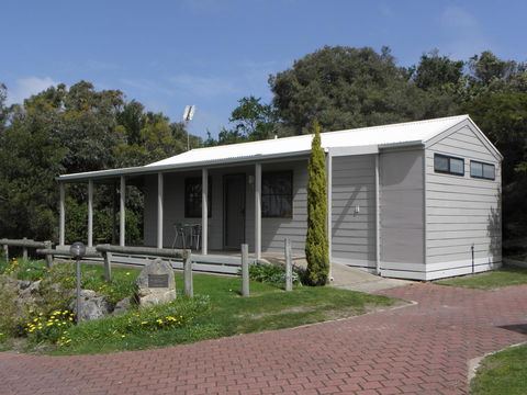 Lakeside Tourist Park - Accommodation in Surfers Paradise 1