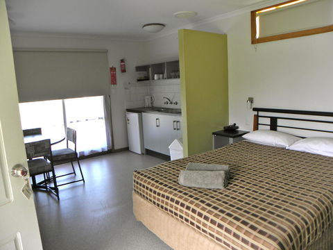 Lakeside Tourist Park - Accommodation in Surfers Paradise 9