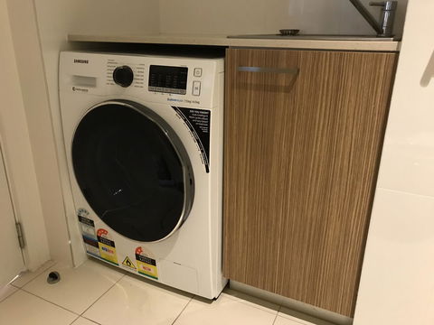 Ther-Rich 2Brm CBD Apartment - Accommodation in Surfers Paradise 37