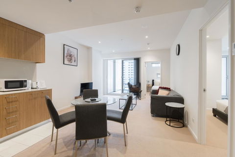 Ther-Rich 2Brm CBD Apartment - Accommodation in Surfers Paradise 18