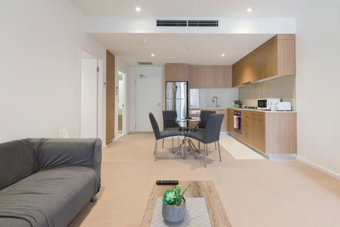 Ther-Rich 2Brm CBD Apartment - Accommodation in Surfers Paradise 22