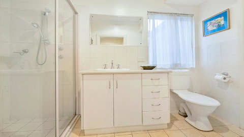 GOUGER 265 - Accommodation in Surfers Paradise 10