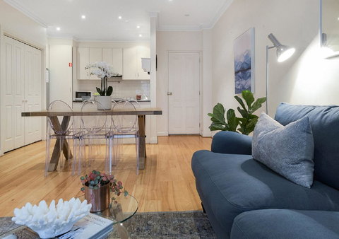 GOUGER 265 - Accommodation in Surfers Paradise 4