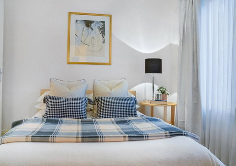 GOUGER 265 - Accommodation in Surfers Paradise 1