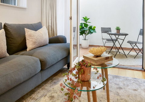 GOUGER 265 - Accommodation in Surfers Paradise 7