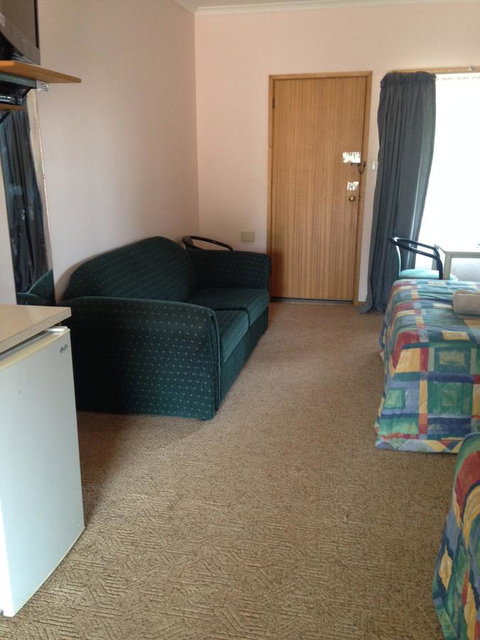 Wudinna Gawler Ranges Motel And Caravan Park - Accommodation in Surfers Paradise 7