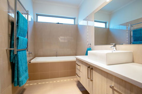 Seasalt - Accommodation in Surfers Paradise 12
