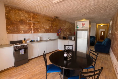 Desert View Apartments - Accommodation in Surfers Paradise 1