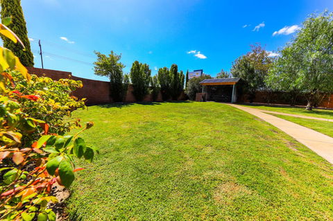 Country Roads Motor Inn Naracoorte - Accommodation in Surfers Paradise 43