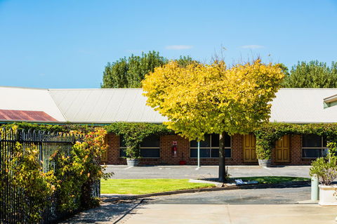 Country Roads Motor Inn Naracoorte - Accommodation in Surfers Paradise 6