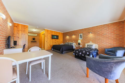Country Roads Motor Inn Naracoorte - Accommodation in Surfers Paradise 25