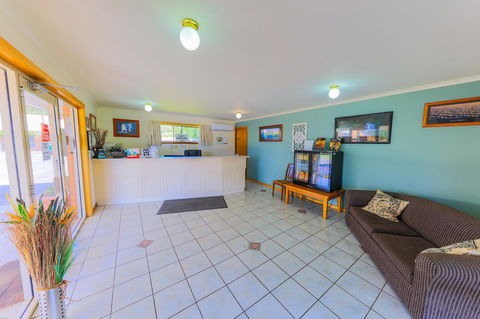 Country Roads Motor Inn Naracoorte - Accommodation in Surfers Paradise 14