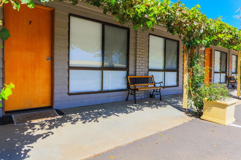 Country Roads Motor Inn Naracoorte - Accommodation in Surfers Paradise 24